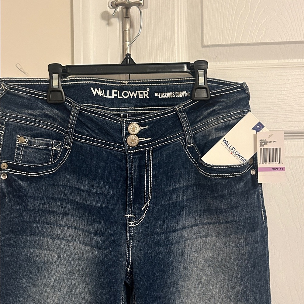 Wallflower Women's Indigo Bootcut Jeans - Size 11 - Picture 2 of 4
